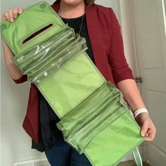 Thirty-One Roll Call Organizer/Makeup Bag - Picture 2 of 6